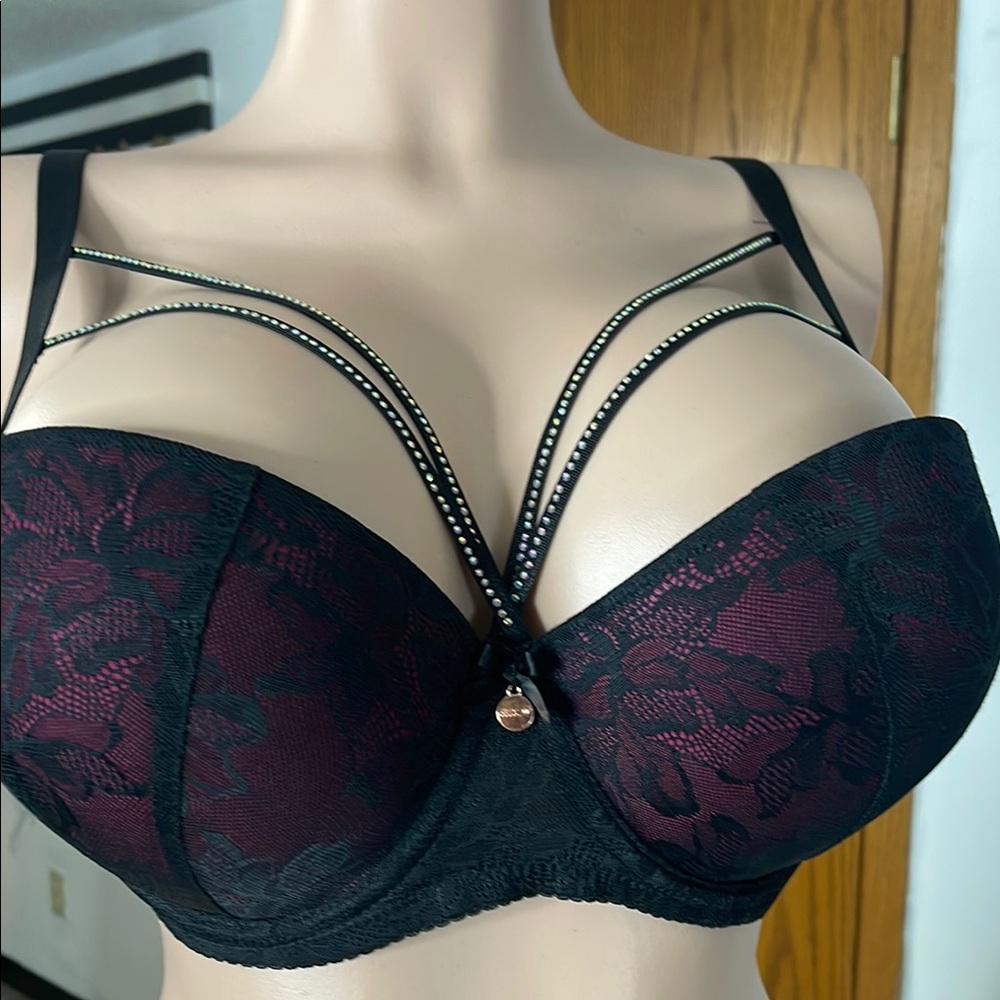 Elegant Black and Purple Lace Bra